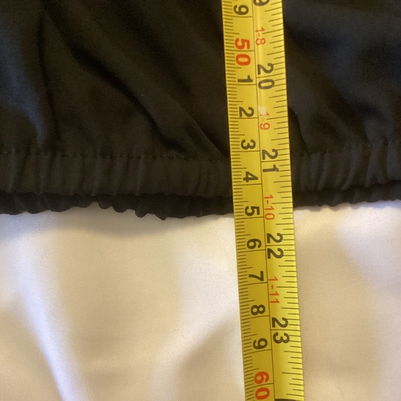 NWT CeCe Blk Blouse With 3D Floral Accent Elastic Waist n Sleeves XXL - Picture 7 of 8